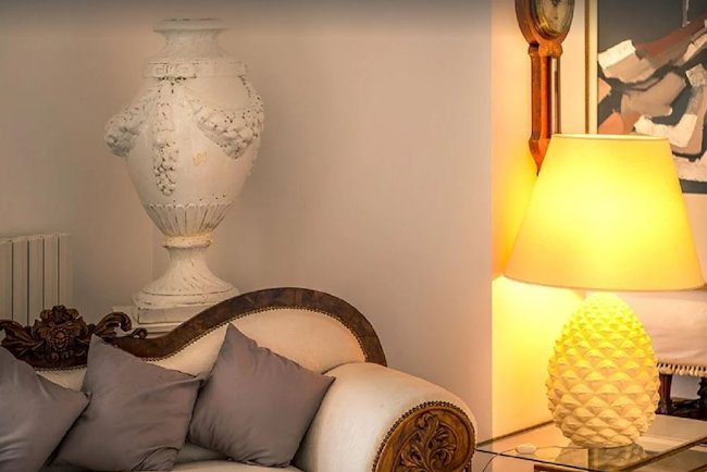 ALL-ENCOMPASSING LUXURY 600M2 VILLA WITH MAGICAL EXQUISITE VIEWS OF LAKEMAGGIORE