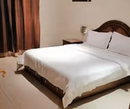 Al Farazdaq Road Serviced Apartments