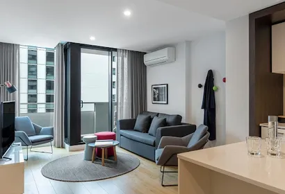 Oaks Melbourne Southbank Suites