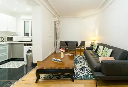 THE VIBRANT 5EME PARIS, FAMILY HOME-MOUFFETARD/PLACE MONGE