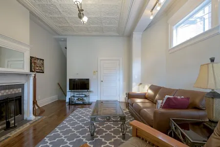 1727 P St NW