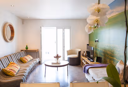 15 Loader Street Serviced Apartment