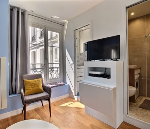 Living area at Rue De Colisee Serviced Apartment, Champs Elysees