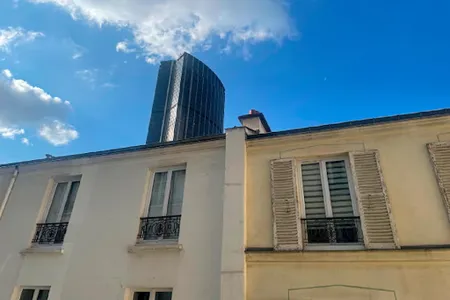 A RESIDENCE ON BOULEVARD DU MONTPARNASSE
