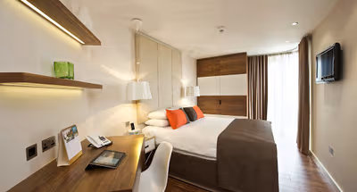 Boardwalk Pl- Canary Wharf