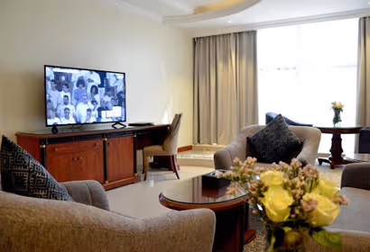 King Abdul Aziz Rd Serviced Apartment