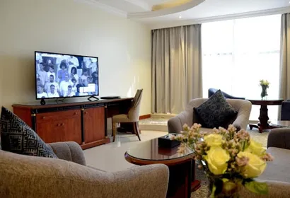King Abdul Aziz Rd Serviced Apartment