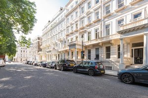 Queens Gate Apartment