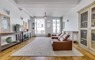Tucked next to Louvre & Seine -  A dream location