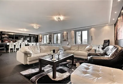 SMASHING LUXURY 3BR | QUAI DES AUGUSTINS | MAGNIFICIENT VIEWS TO LA SEINE & NOTRE DAME