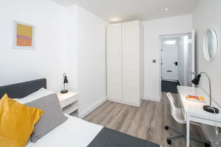 Seldon House Apartments in Battersea