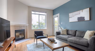 Glencoe Ave Apartment