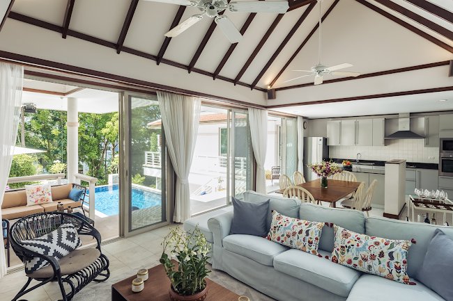Handsome Villa Near Kata Beach