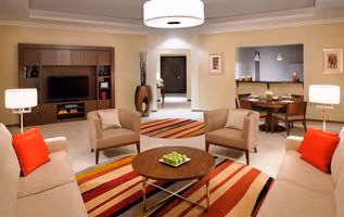 King Saud Road Serviced Apartment, Al Wazarat