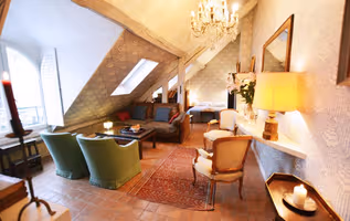 Rue Saint-Hyacinthe Serviced Apartment