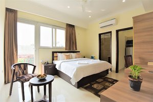 Golf Course Road Service Apartments