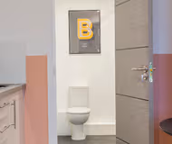 YourApartment - Clifton Village - King Studio