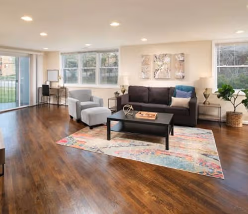 S Glebe Rd Apartment