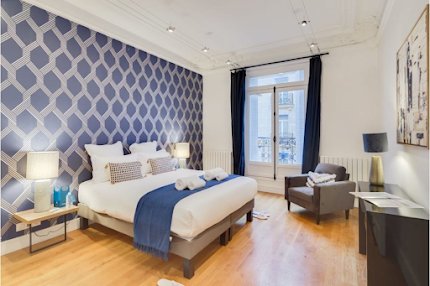 PRESTIGE OF PARIS 8TH NEXT TO CHAMPS ELYSEES