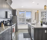 West Wilson Ave Serviced Apartment