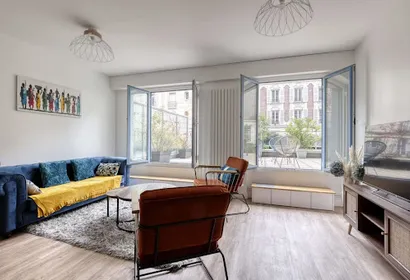 WITH A SPANNING PRIVATE TERRACE, A SUBLIME LUXURY NEAR EIFFEL TOWER