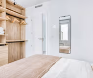 Pl. de los Reyes Magos Apartment