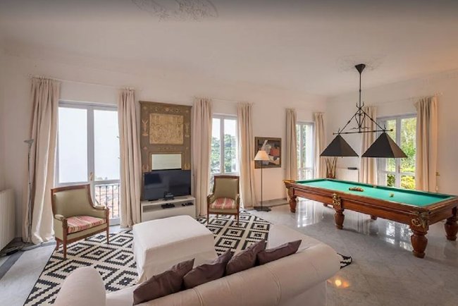 ALL-ENCOMPASSING LUXURY 600M2 VILLA WITH MAGICAL EXQUISITE VIEWS OF LAKEMAGGIORE