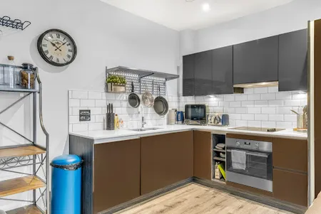 The Million Pen Apartment