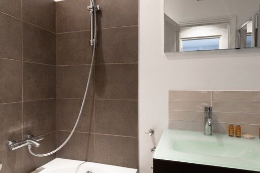 165M2 LAVISH ABODE-AVE MONTAIGNE & CHAMPS ELYSEES