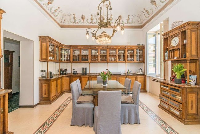 LAKE COMO HISTORIC LUXURY VILLA- 1200M2 OF PURE SPLEDOUR
