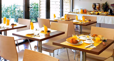 Spacious dining area at Paris Clamart