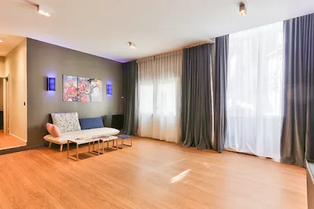 200M2 MONTORGUEIL LUXURY HOME FOR THE SUPER ENCHANTING PARISIAN EXPERIENCE