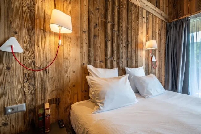 A PICTURE PERFECT ALPINE CHALET WITH UNIQUE INTERIOR IN MORZINE