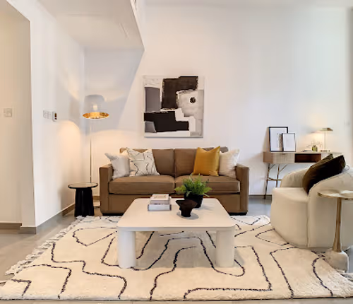 Sophitisticated 1BR Apartment near Al Sayorah Street