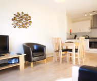 Crompton Court Apartments - Woodgreen