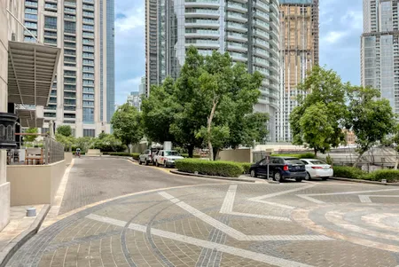 Spacious One Bedroom in  Burj residences