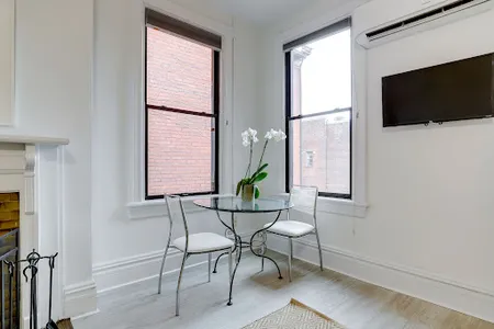 1765 R Street NW Unit 302