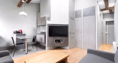 Rue Lauriston Serviced Apartment