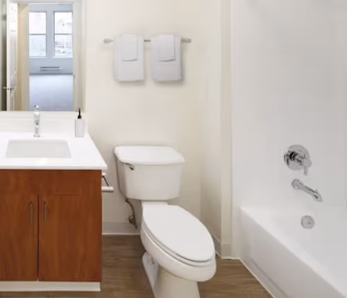 10th Street Serviced Apartment