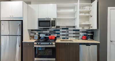 Leighton Street #617