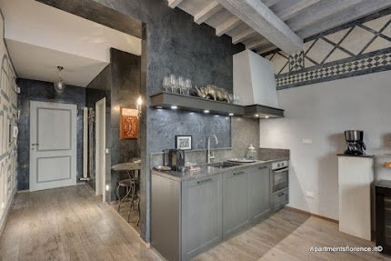 A SIGNATURE LUXURY IN PIAZZA DELLA SIGNORIA