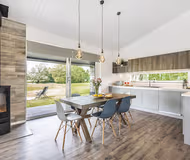 (LAKE) Lakeside Lodge 3p