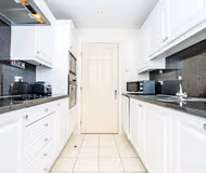 Fully equipped kitchen at Point West