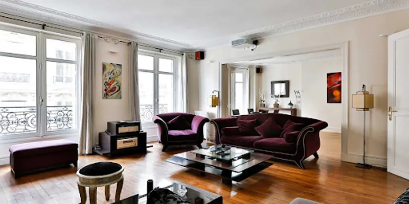 140M2 STUNNING MASTERPIECE IN CHAMPS ELYSÉES