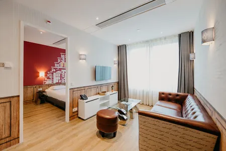 Living area at Naritaweg Serviced Apartment, Westerpark