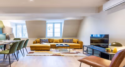 DUPLEX BASTILLE-ALLEYS AND PASSAGEWAYS OF THE FAUBOURG SAINT-ANTOINE