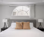 N Doheny Drive Apartment