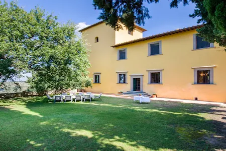 13TH CENTURY TUSCAN VILLA WITHH GRAND HALLWAYS, ITALIAN HISTORY