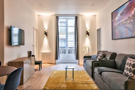 UBER LUXURY IN CHAMPS ELYSEES