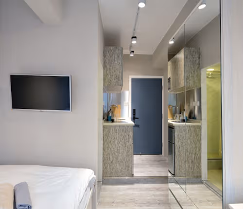 Bonham Strand West Apartments